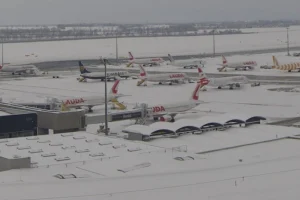 Αυστρία: Προβλήματα στο αεροδρόμιο της Βιέννης λόγω έντονης χιονόπτωσης