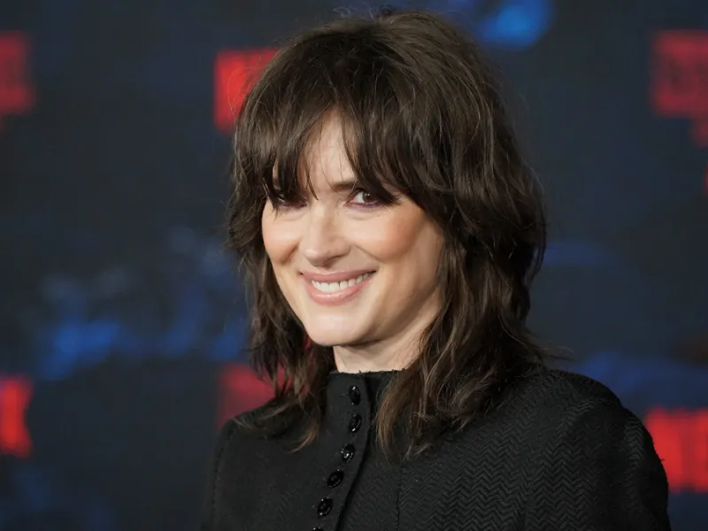 Η Γουινόνα Ράιντερ στο σύμπαν του «Wednesday» και του Τιμ Μπάρτον