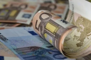 Πότε μπαίνει το Δώρο Πάσχα, ποιοι το δικαιούνται και πώς υπολογίζεται