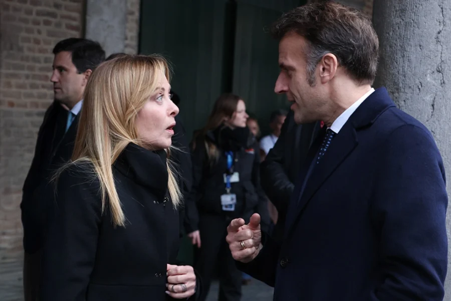 Στα «χαρακώματα» Ιταλία και Γαλλία μετά τις δηλώσεις Μελόνι για τον θάνατο ακροδεξιού ακτιβιστή στη Λυών