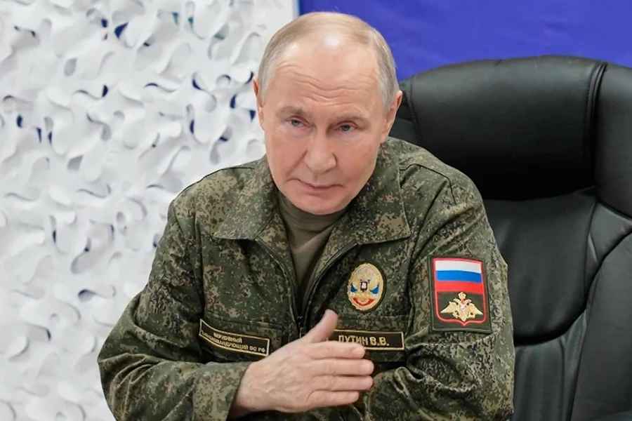 Απειλές Πούτιν στην 4η επέτειο του πολέμου στην Ουκρανία: Οι αντίπαλοί μας γνωρίζουν τι θα συμβεί, αν χρησιμοποιήσουν πυρηνικά σε βάρος μας