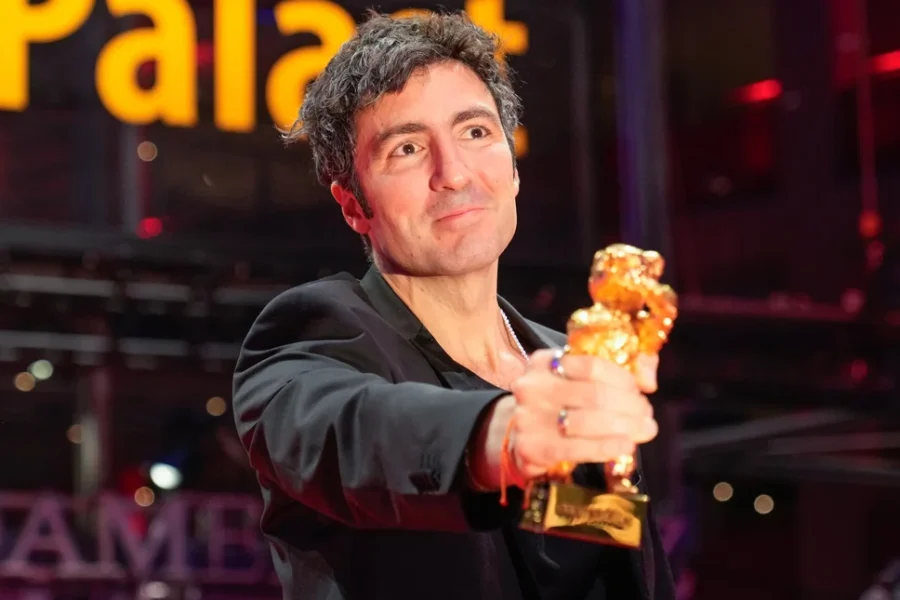 76ο Φεστιβάλ Κινηματογράφου Βερολίνου: Χρυσή Άρκτος στα «Κίτρινα Γράμματα» του Ιλκέρ Τσατάκ