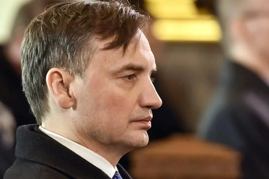 Πολωνία: Ένταλμα σύλληψης σε βάρος του πρώην υπουργού Δικαιοσύνης που έχει λάβει άσυλο από την Ουγγαρία