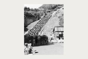 Από τους Λάκκους Χανίων  στο στρατόπεδο συγκέντρωσης Μαουτχάουζεν