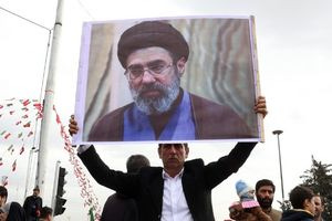 Ο γιος του Αλί Χαμενεΐ , θεωρείται πιθανόν ως ο επόμενος ανώτατος ηγέτης του Ιράν