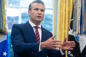 “Συνεχίστε μέχρι τέλους, είμαστε στο πλευρό σας” δήλωσε ο υπ. Άμυνας των ΗΠΑ Πιτ Χέγκσεθ