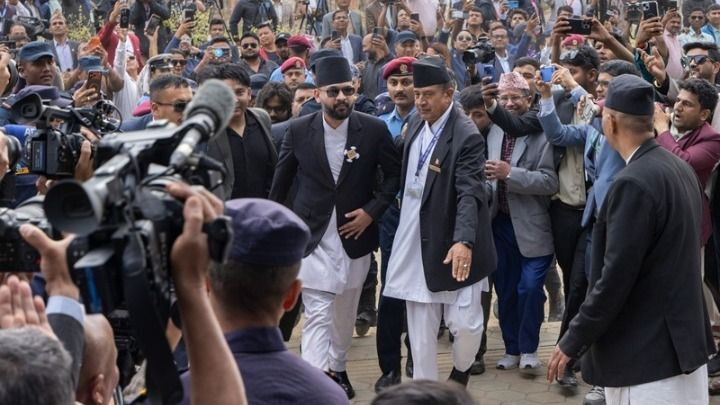 Ο 35χρονος πρώην ράπερ Σαχ ορκίστηκε πρωθυπουργός του Νεπάλ