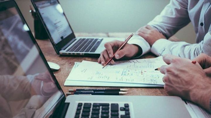 ΥΠΕΘΟΟ: Παράταση έως 15 Μαΐου για τις δηλώσεις με έκπτωση φόρου 4%