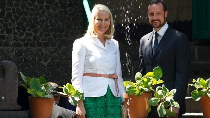 Πριγκίπισσα της Νορβηγίας Μέτε-Μάριτ για τον Έπστιν: «Χειραγωγήθηκα και εξαπατήθηκα»