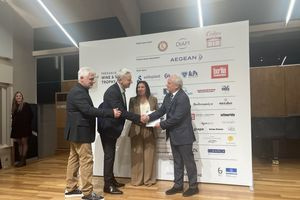 Ο Γιάννης Ανδριανός στην τελετή απονομής του 26ου διαγωνισμού «Thessaloniki Wine & Spirits Trophy»