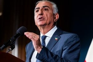 Ο Ρεζά Παχλαβί καλεί την Αυστραλία να προστατεύσει τις παίκτριες της εθνικής Ιράν