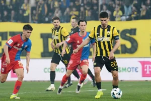 Ισοπαλία σαν ήττα για την ΑΕΚ στο κατάμεστο από φίλους της Πανθεσσαλικό