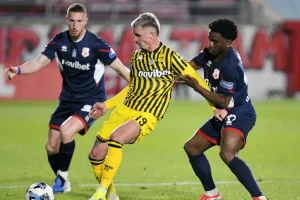 Super League: Άβολη ισοπαλία για Πανσερραϊκό και Άρη