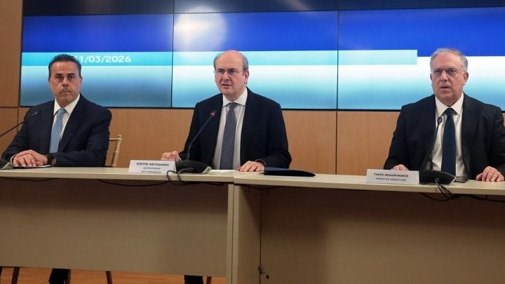 Άμεση επιβολή πλαφόν σε καύσιμα και βασικά αγαθά έως τις 30 Ιουνίου