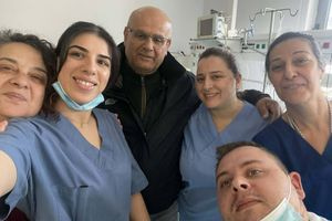 Με δανεικούς γιατρούς και ιδιώτες, θα λειτουργεί η ΜΕΘ στον Άγιο Νικόλαο