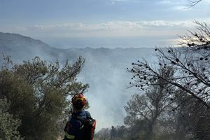 Τέθηκε υπό έλεγχο η φωτιά στον Άγιο Βασίλειο Βιάννου