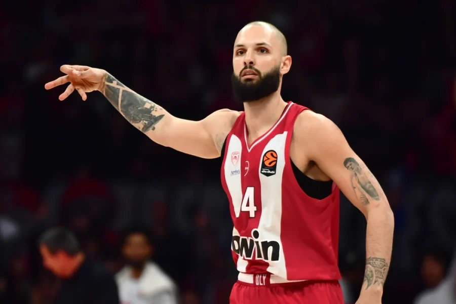 Ευρωλίγκα: Με σούπερ Φουρνιέ ο Ολυμπιακός λύγισε την πρωτοπόρο Φενέρμπαχτσε