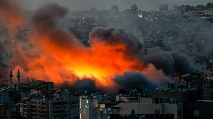 Το Ισραήλ βομβαρδίζει την Τεχεράνη – Ο ΔΟΕ προειδοποιεί εναντίον ενεργειακής κρίσης