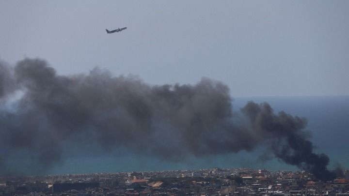 Το Ιράν κηδεύει τον Αλί Λαριτζανί, ορκίζεται να «εκδικηθεί» τον θάνατό του