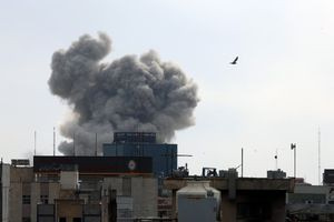 «Ταυτόχρονα πλήγματα» του ισραηλινού στρατού σε Τεχεράνη και Βηρυτό