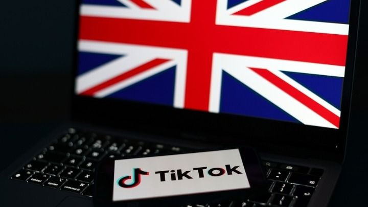 Βρετανία: Όχι οθόνες πριν από την ηλικία των δύο ετών