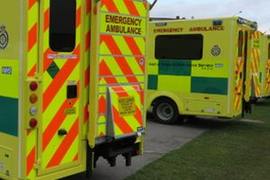 Συνελήφθη μεθυσμένος άνδρας που έκλεψε ασθενοφόρο με ασθενή και προσωπικό