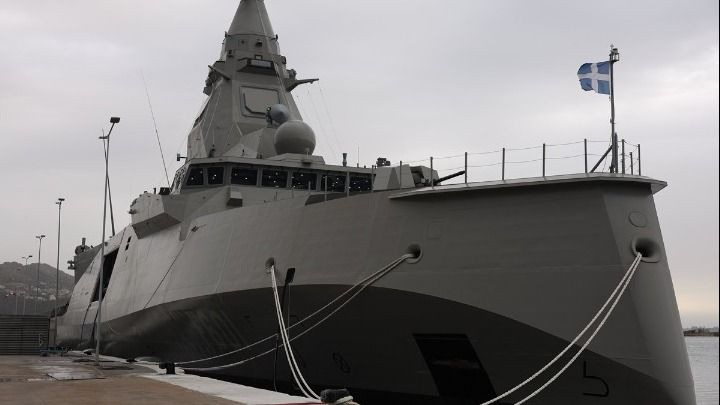 Στην Κύπρο η φρεγάτα «Κίμων» με δεύτερη ελληνική φρεγάτα που φέρει το σύστημα «Κένταυρος» και ζεύγος μαχητικών F-16