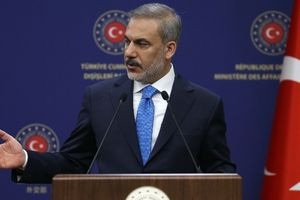 Χακάν Φιντάν: Το Ιράν μπορεί να οδηγηθεί σε εμφύλιο πόλεμο, δηλώνει ο Τούρκος ΥΠΕΞ