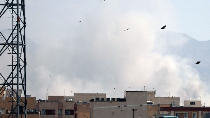 Ισραήλ: Εκατοντάδες αεροσκάφη βομβαρδίζουν ταυτόχρονα τον Λίβανο και το Ιράν