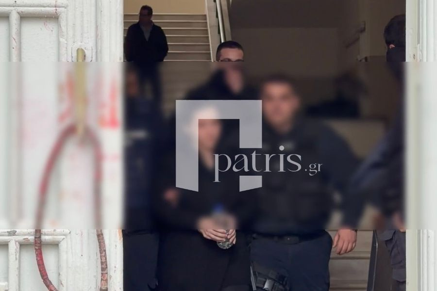 (ΦΩΤΟ & ΒΙΝΤΕΟ): Κακοποίηση 3χρονου Άγγελου: Όλα όσα έγιναν την πρώτη ημέρα της δίκης – Αρνήθηκαν τις κατηγορίες και οι τρεις