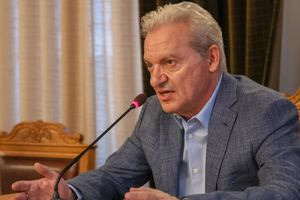 Η ανασκόπηση της εβδομάδας από τον Αλέξη Καλοκαιρινό