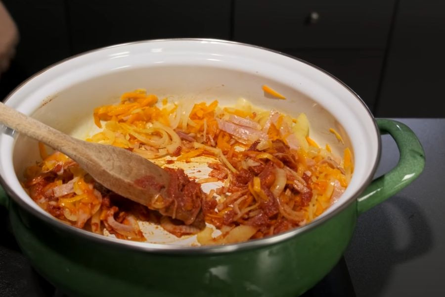 Το μαγείρεμα σπιτικού γεύματος μειώνει τον κίνδυνο άνοιας στους ηλικιωμένους