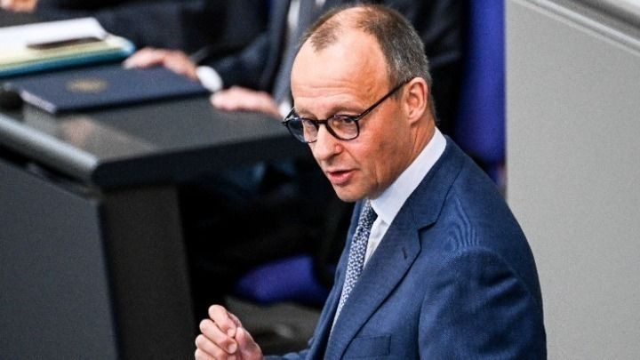 Μερτς: «Ανεντιμότητα» το βέτο Όρμπαν για το δάνειο 90 δισ. ευρώ της ΕΕ στην Ουκρανία