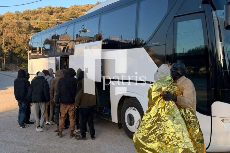 ΦΩΤΟ: Νέο καραβάνι με… μετανάστες νότια της Κρήτης