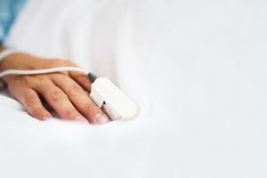 Αισιόδοξη κατάληξη: Εκτός εντατικής η 23χρονη που προσβλήθηκε από μηνιγγίτιδα