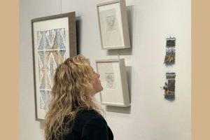 «Από το Πεπερασμένο στο Άπειρο»: Έκθεση Ελληνοαμερικανίδων Καλλιτεχνών στη Νέα Υόρκη