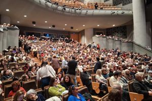 «Πρόληψη – Φροντίδα – Γνώση»: Με επιτυχία η εκδήλωση «Ωδή στη Γυναίκα»