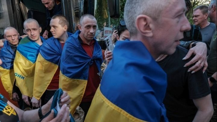 Το Κίεβο και η Μόσχα προχώρησαν στην ανταλλαγή 300 αιχμαλώτων πολέμου από κάθε πλευρά
