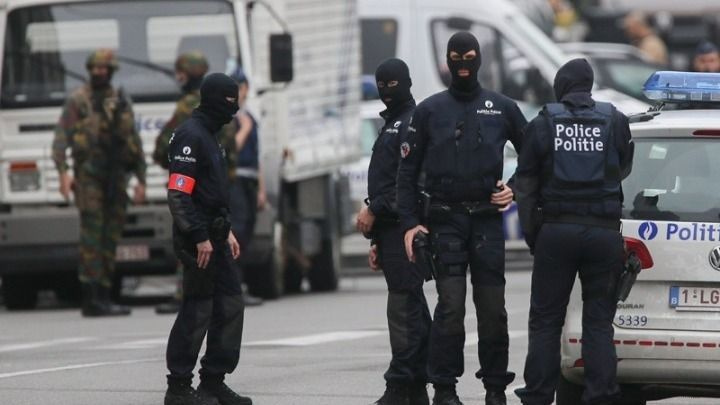 Βέλγιο: Δύο ανήλικοι συνελήφθησαν σε σχέση με την πυρπόληση αυτοκινήτου στην Αμβέρσα