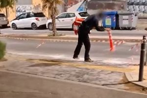 ΒΙΝΤΕΟ: Ο Ρουβίκωνας για τις θέσεις πάρκινγκ στα Ενετικά Τείχη – Σπάσιμο της μπάρας στάθμευσης