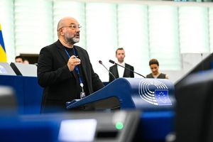 Σάκης Αρναούτογλου στην Ολομέλεια: Ισχυρή προστασία για τον Ταξιδιώτη, καθαροί κανόνες για τον Τουρισμό