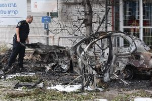 Δυο νεκροί κοντά στο Τελ Αβίβ εξαιτίας πλήγματος πυραύλου του Ιράν