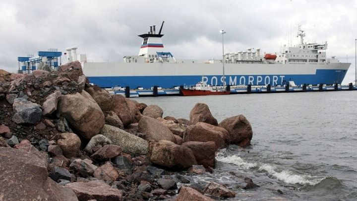 Ζημιές σε σημαντικό λιμάνι και σε σχολείο στη Ρωσία από επίθεση μη επανδρωμένων αεροσκαφών