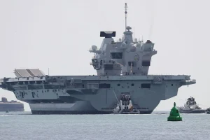 Η Βρετανία θέτει σε κατάσταση υψηλής ετοιμότητας το αεροπλανοφόρο HMS Prince of Wales