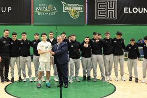 Κοιτάνε νίκες  για να… σωθούν!