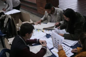 Εκλογές στην Κολομβία: Η κεντροαριστερή συμμαχία του Πέτρο αναδεικνύεται ισχυρότερη δύναμη στο Κογκρέσο