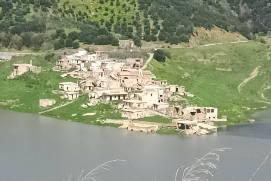 Έτσι άδειασαν το φράγμα Αποσελέμη: “Τραβούσαν” νερό σαν “να μην υπήρχε… αύριο” λόγω ΔΕΗ!