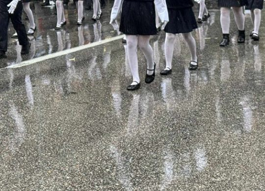 Χανιά: «Θρίλερ» με την παρέλαση της 25ης Μαρτίου – Απόψε οι τελικές αποφάσεις λόγω καιρού