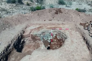 Ο «θησαυρός» που κρυβόταν κάτω από τα πόδια ενός χωρικού