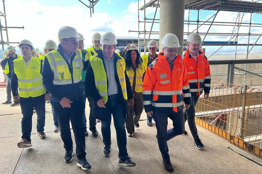 Στο μεγαλύτερο εργοτάξιο της χώρας ο Λευτέρης Αυγενάκης: Επίσκεψη στο Νέο Διεθνές Αεροδρόμιο Καστελλίου